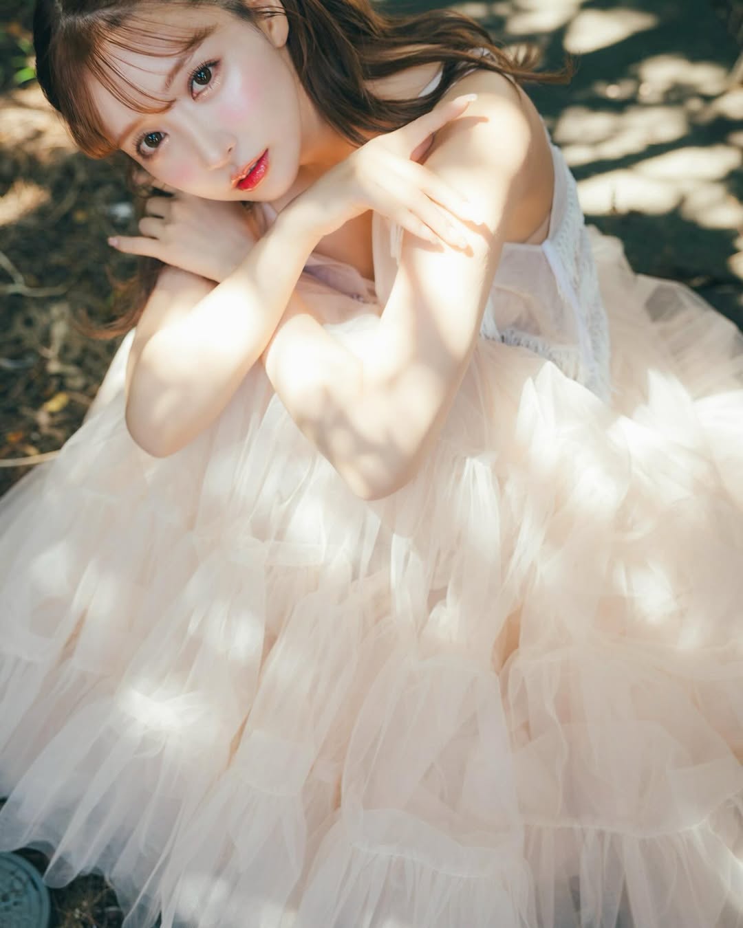 【正妹】三上悠亚乡间小路写真,那一瞬间被温柔地放慢!