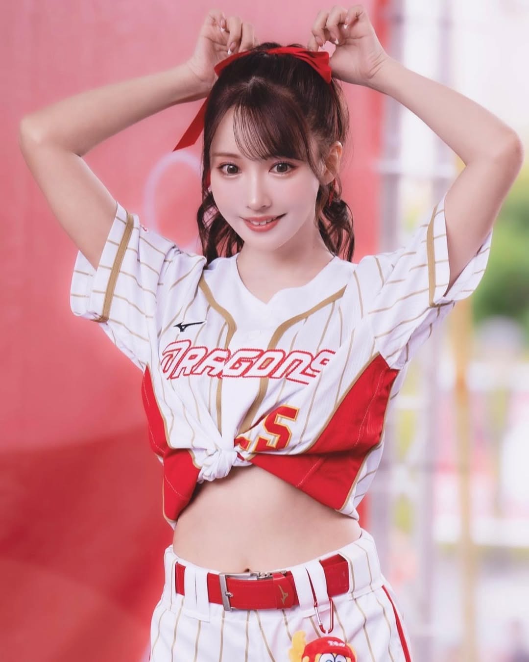 【正妹】三上悠亚棒球啦啦队的光芒，心底涌起暖意与柔软想象！