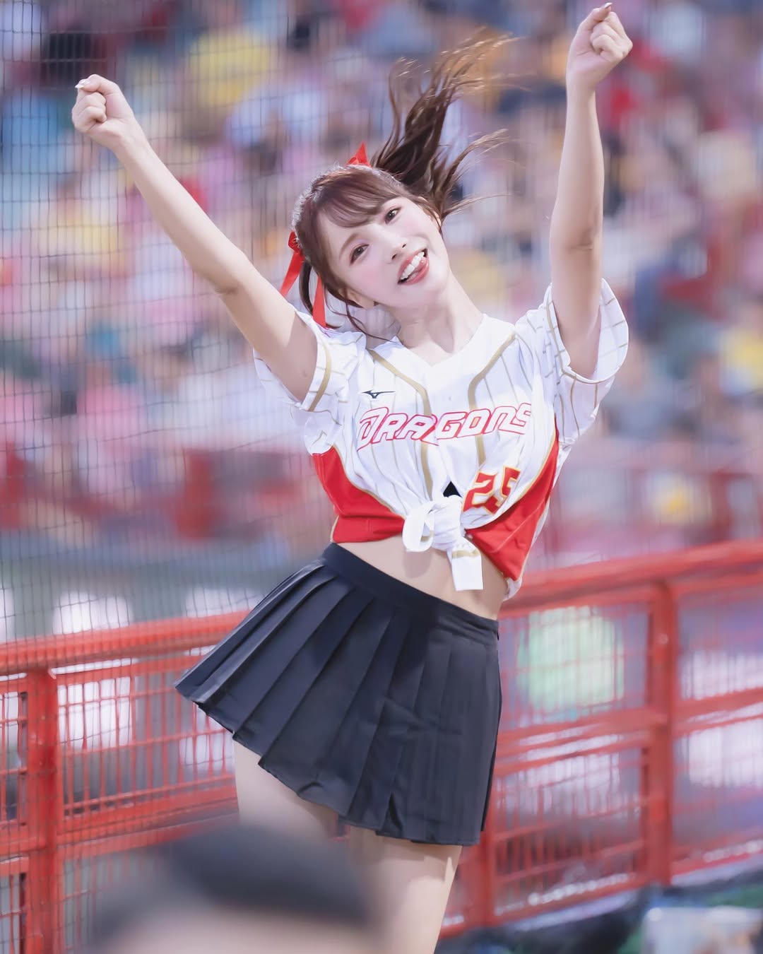 【正妹】三上悠亚棒球啦啦队的光芒，心底涌起暖意与柔软想象！