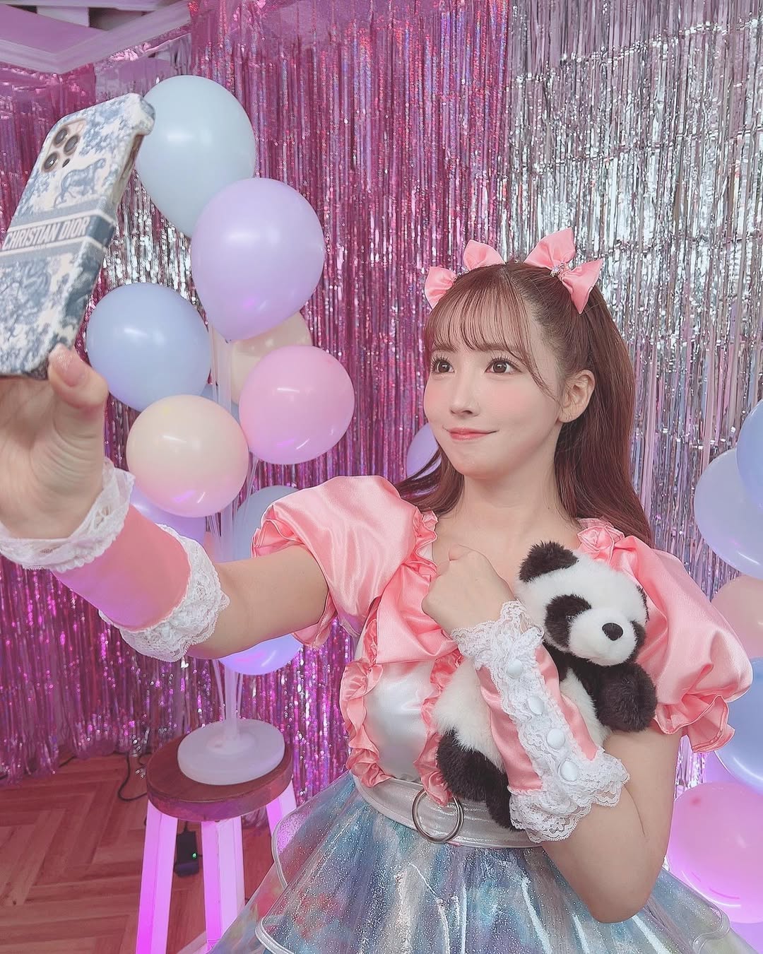 【正妹】三上悠亚白雪公主装扮美照，保留了温柔与含蓄的美感！