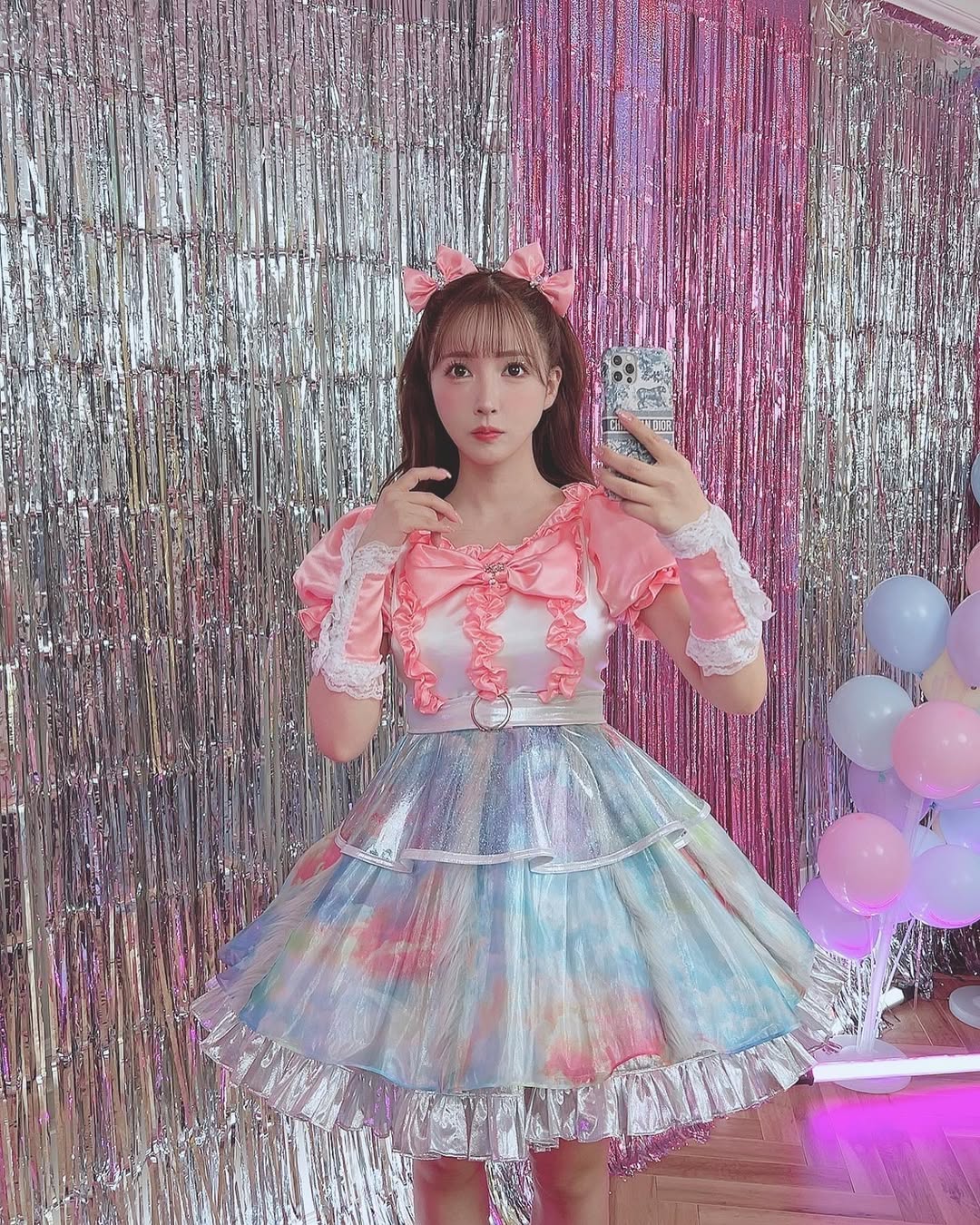 【正妹】三上悠亚白雪公主装扮美照，保留了温柔与含蓄的美感！