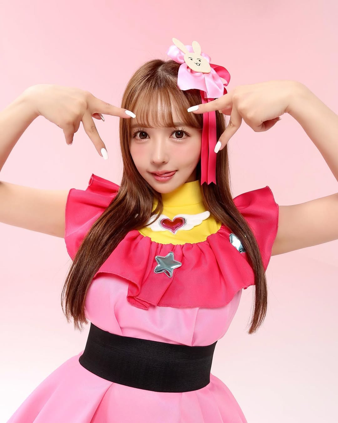 【正妹】三上悠亚白雪公主装扮美照，保留了温柔与含蓄的美感！