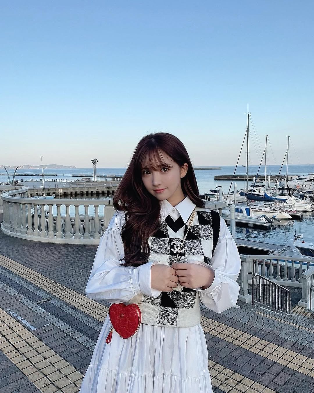 【正妹】三上悠亚游艇码头美照，追求以及对美的自信表达！