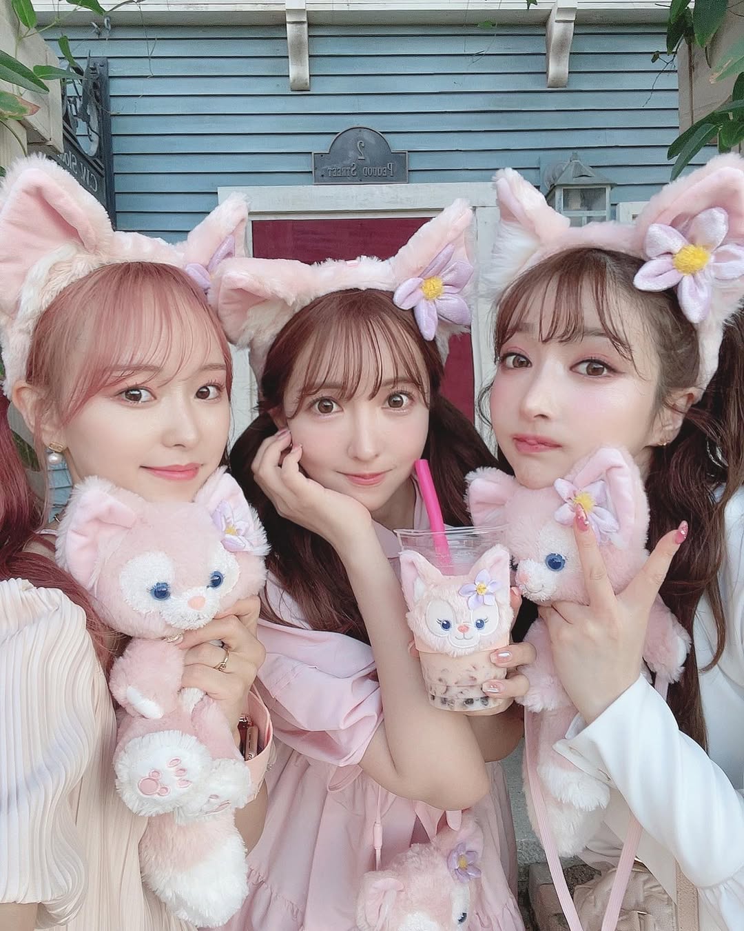 【正妹】三上悠亚粉色口罩萝莉装美照，瞬间抓住所有人的目光！