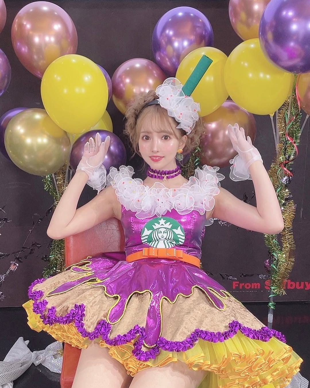 【正妹】三上悠亚万圣节星巴克公主，甜美外表俘获了大量粉丝！