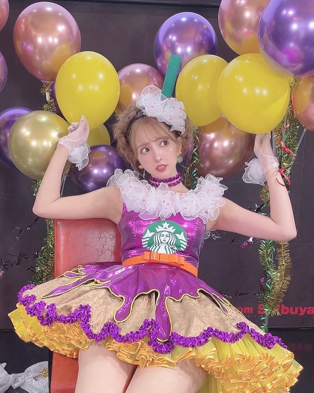 【正妹】三上悠亚万圣节星巴克公主,甜美外表俘获了大量粉丝!