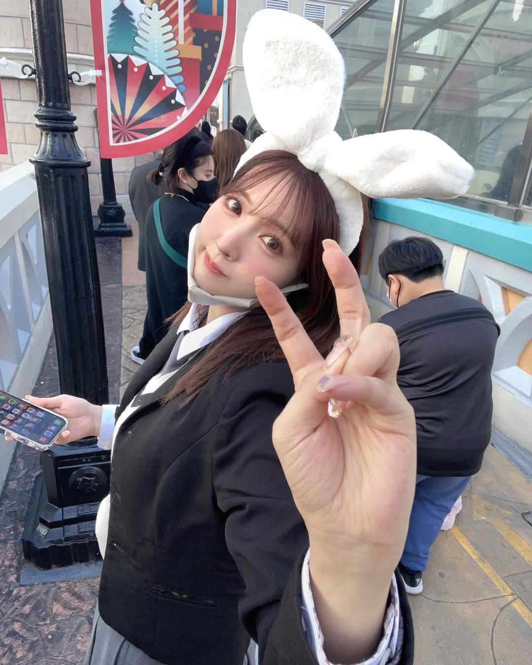 【正妹】三上悠亚韩国制服街拍，梦幻与魅力的视觉盛宴！