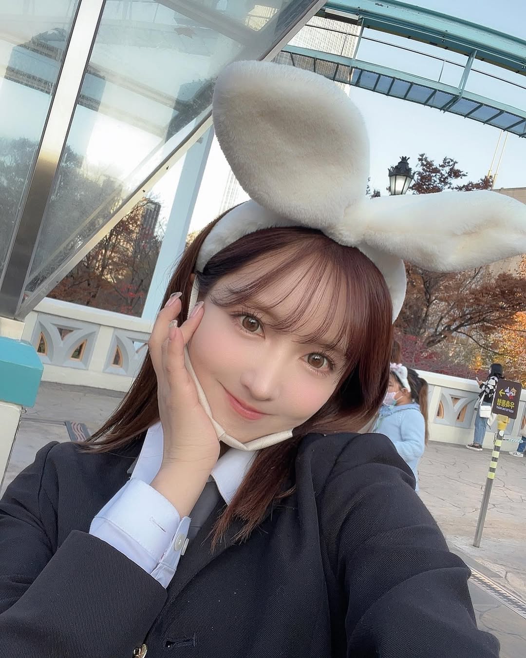 【正妹】三上悠亚韩国制服街拍，梦幻与魅力的视觉盛宴！