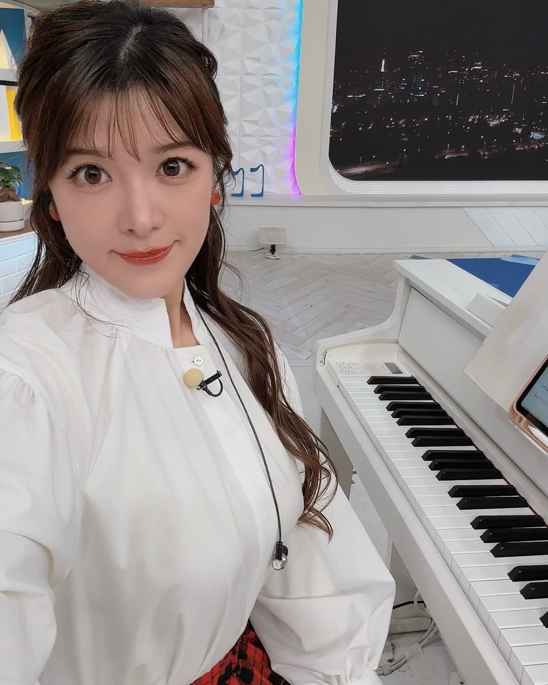 【正妹】高木里代子钢琴家琴艺高超，41岁依旧美貌如当年！