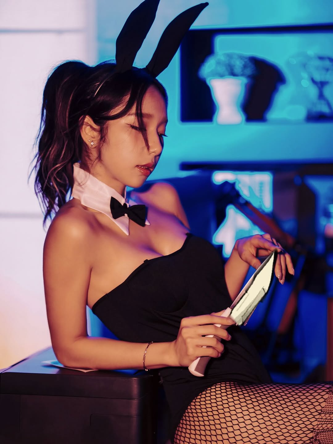 【正妹】kalyanat.ss黑丝兔女郎写真,流露出一丝令人心动的性感!