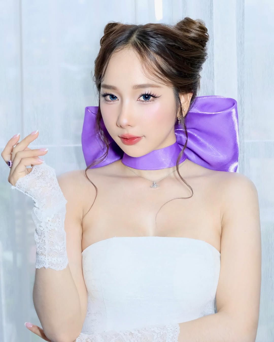 【正妹】kalyanat.ss超美与拉布布写真，展现出少女的柔美含蓄！