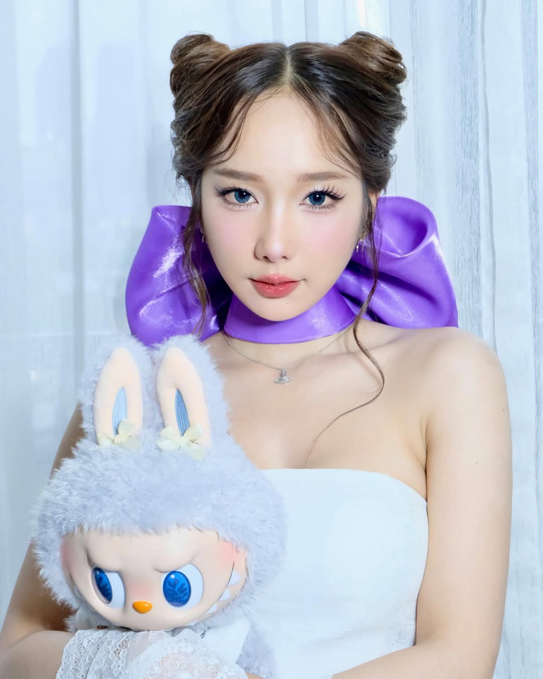 【正妹】kalyanat.ss超美与拉布布写真,展现出少女的柔美含蓄!