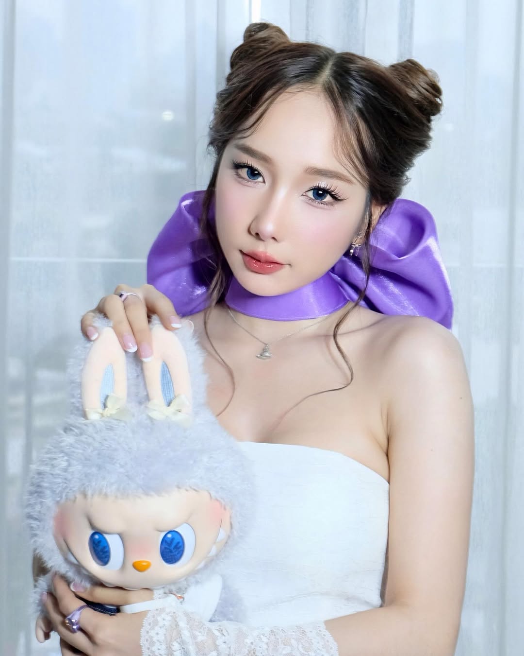 【正妹】kalyanat.ss超美与拉布布写真，展现出少女的柔美含蓄！