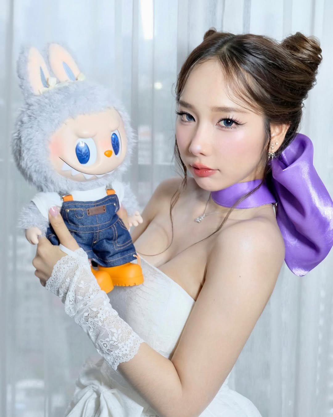 【正妹】kalyanat.ss超美与拉布布写真，展现出少女的柔美含蓄！