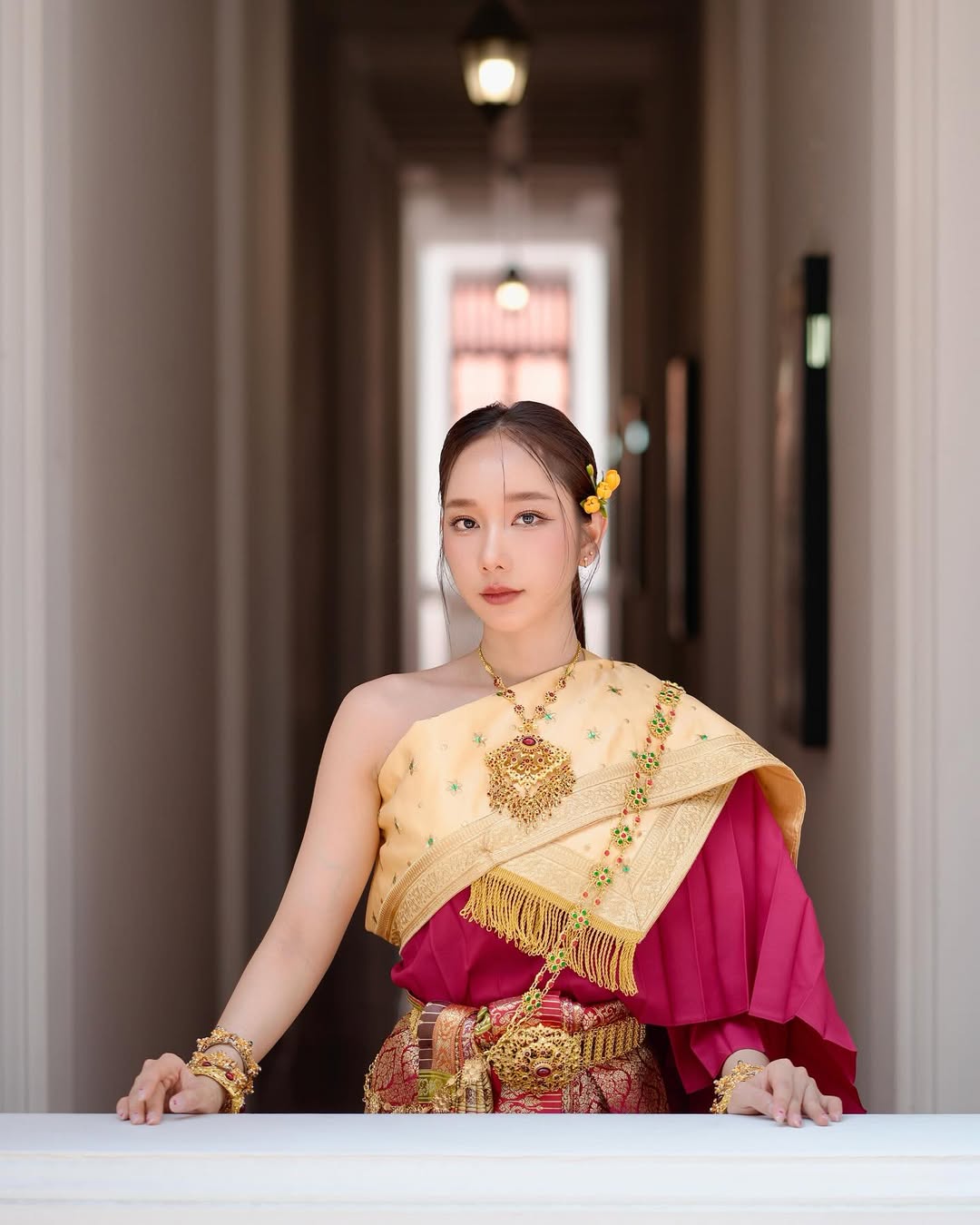 【正妹】kalyanat.ss魅力四射的泰国寺庙之旅，引爆观众热情！