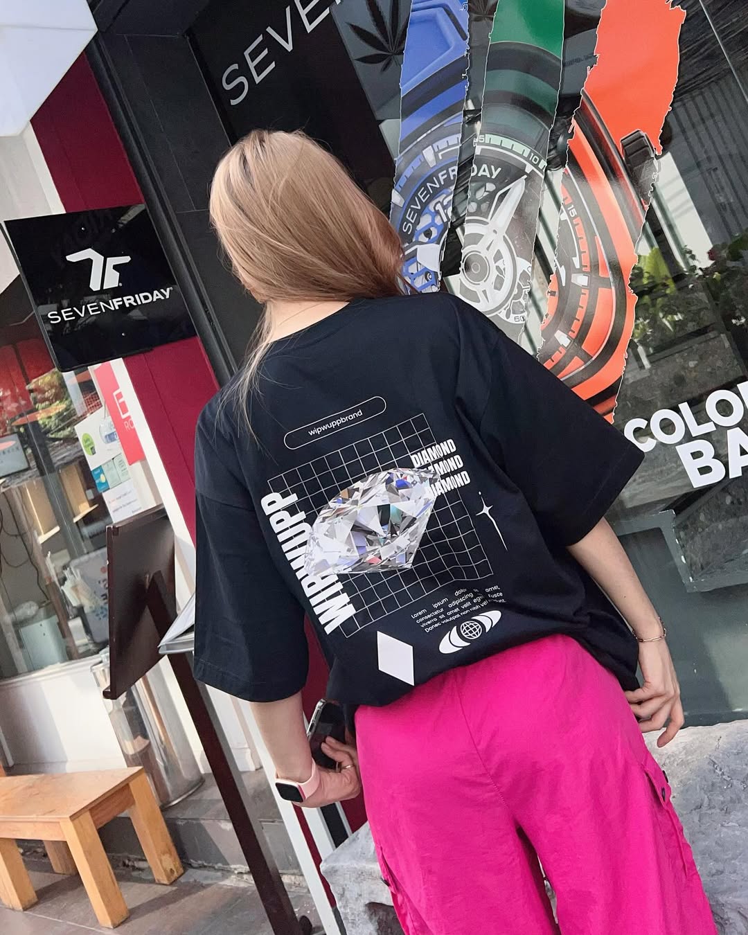 【正妹】kalyanat.ss休闲装奶茶店美照，堪称当下潮流穿搭的典范！