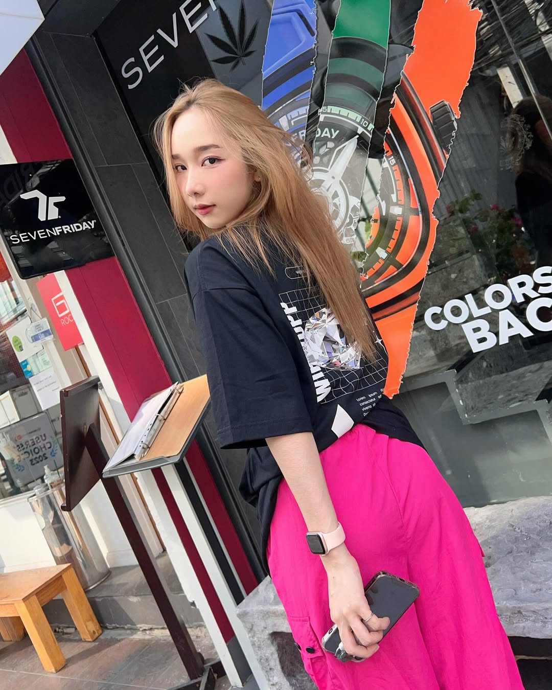 【正妹】kalyanat.ss休闲装奶茶店美照，堪称当下潮流穿搭的典范！