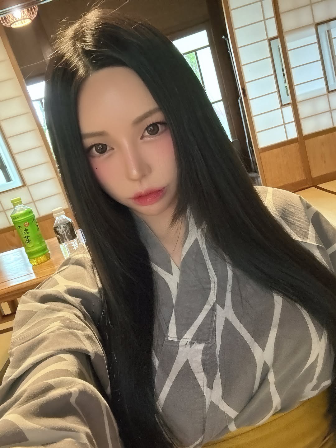 【正妹】圆圆Donggeuran浴衣山间温泉美照，浴衣造型惊艳登场！