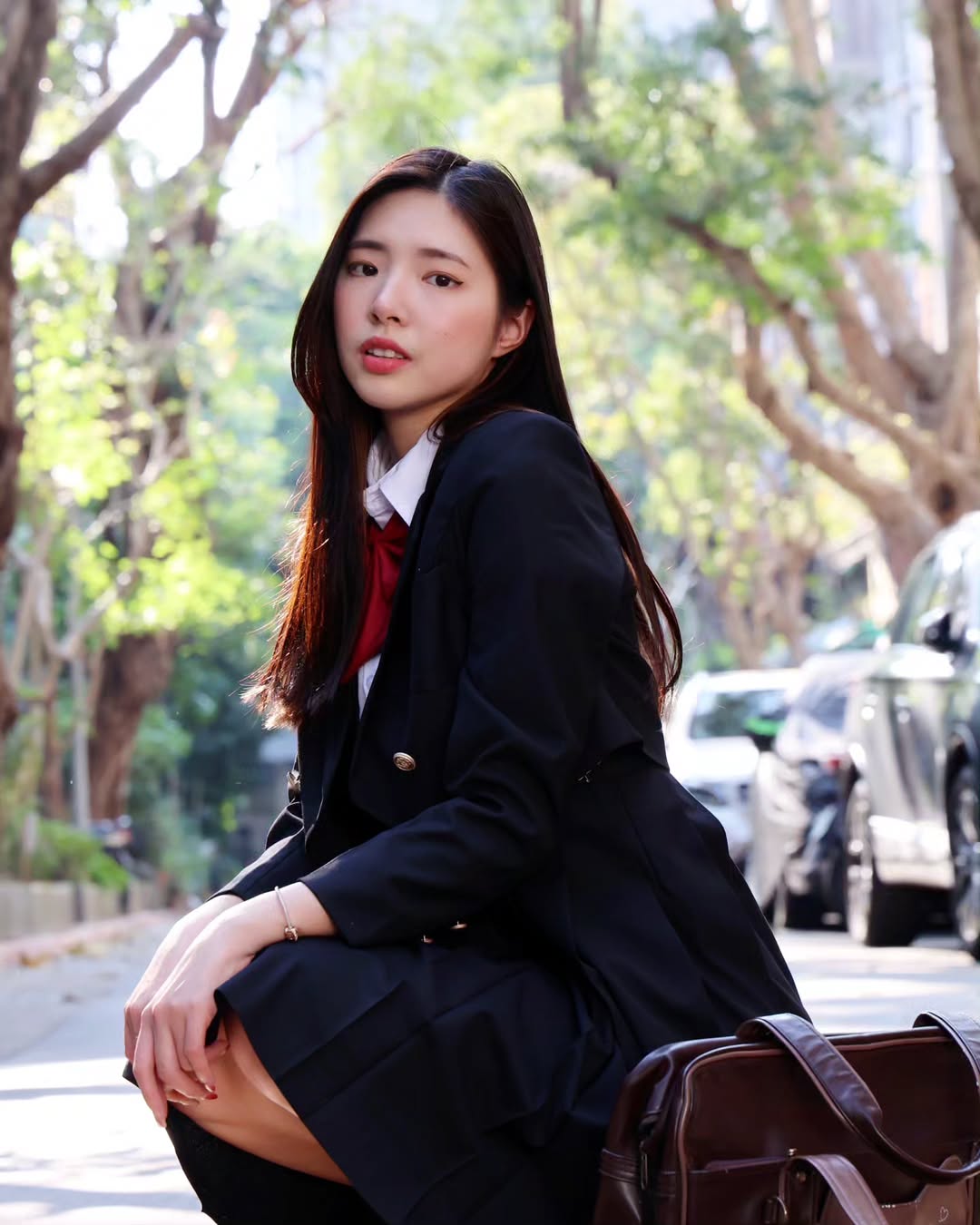 【正妹】溜溜穿着韩国高中生校服，可爱又调皮小精灵！