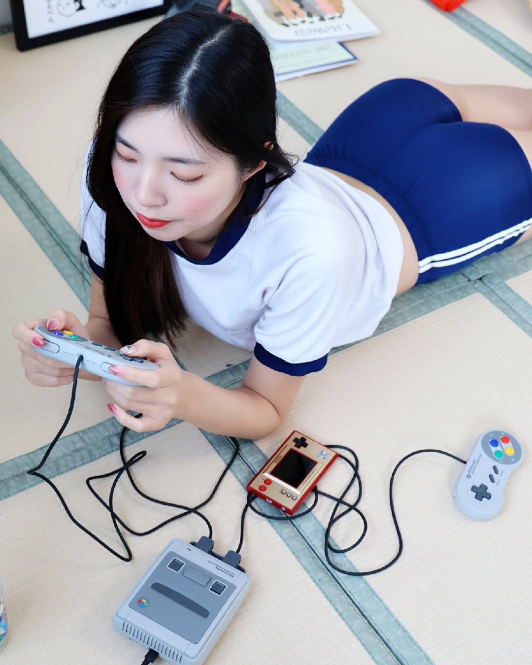 【正妹】溜溜体操服居家玩游戏机，青春里的温度！