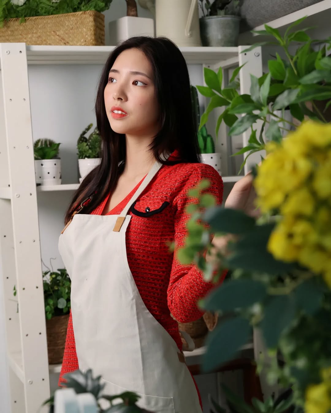 【正妹】溜溜花店店员美照，俏皮又充满魅力的风采！