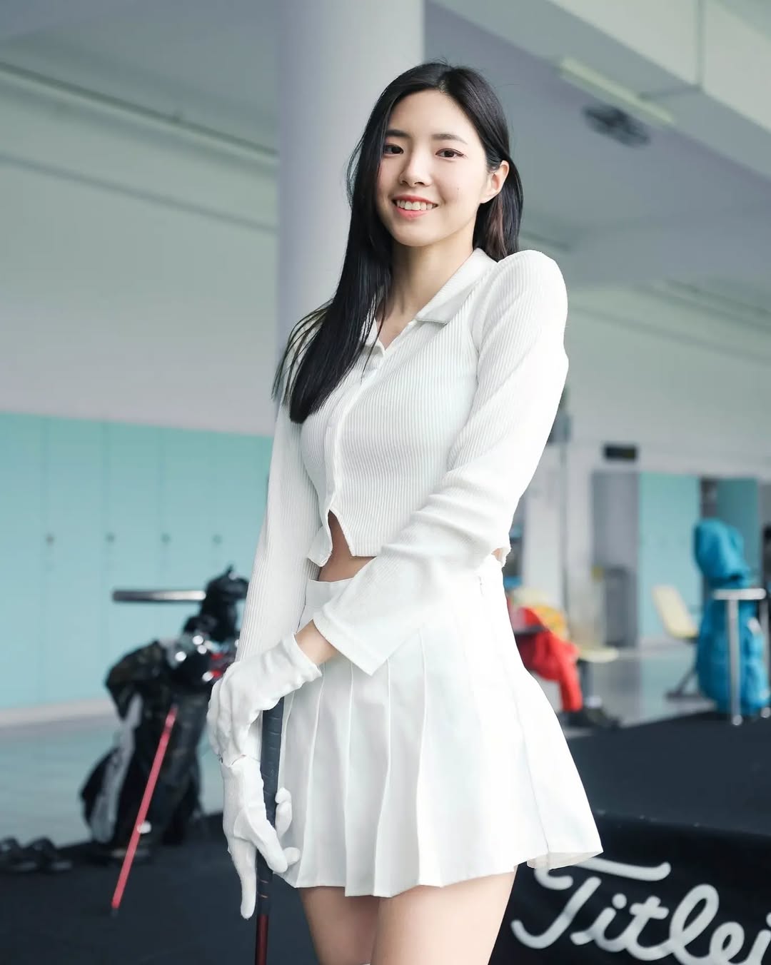 【正妹】溜溜打高尔夫球美照，难以忽视的独特魅力！