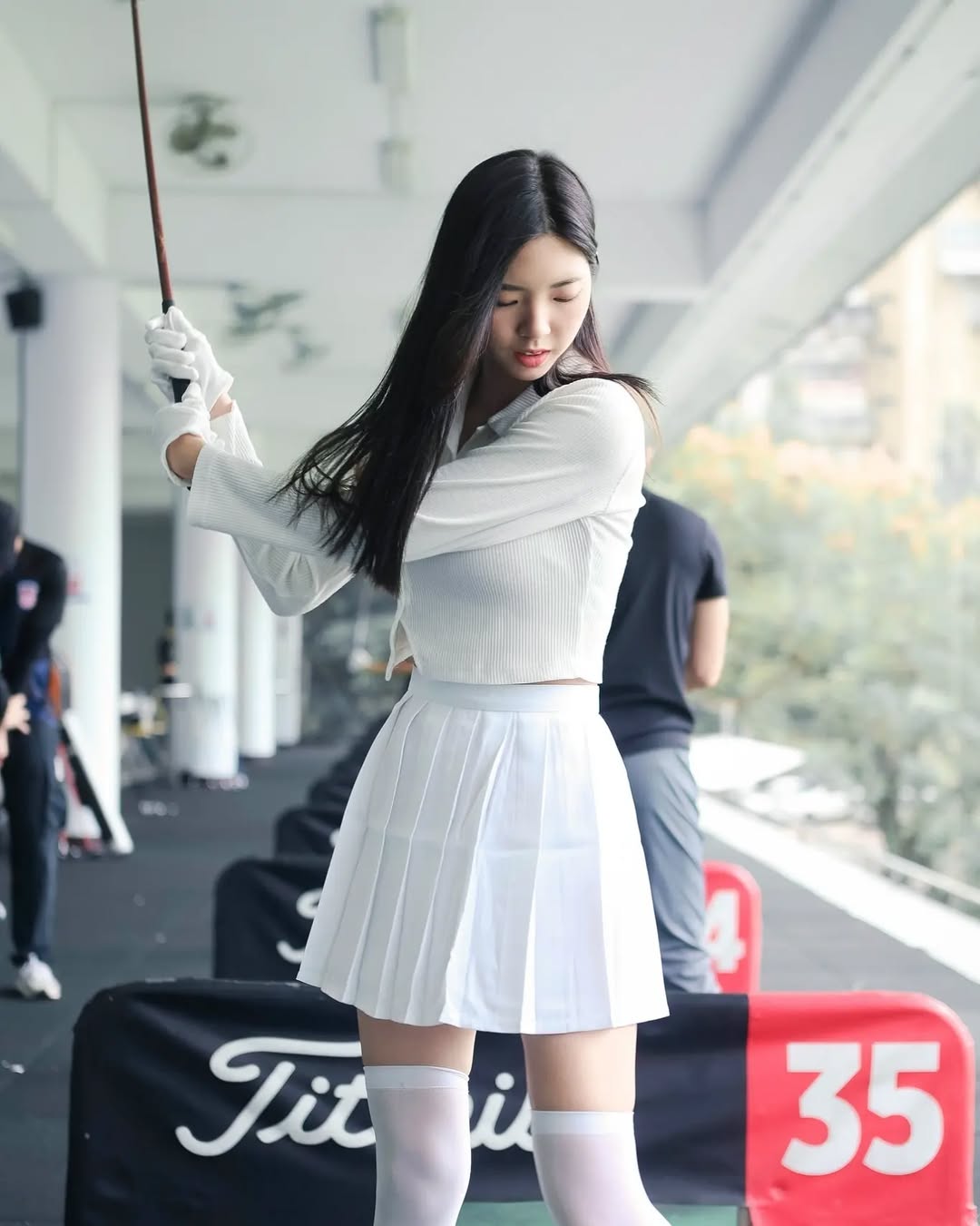 【正妹】溜溜打高尔夫球美照，难以忽视的独特魅力！