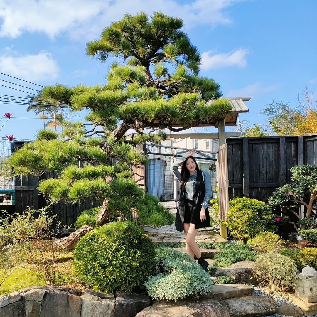 【正妹】溜溜园林中美好瞬间，一张照片引发的温暖回响！