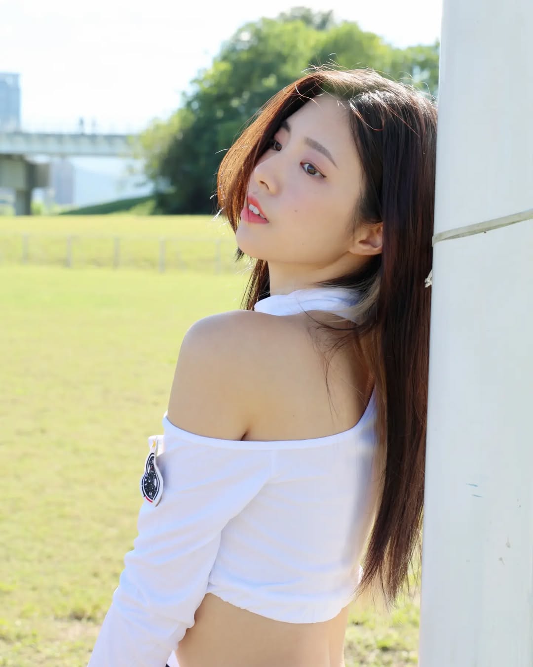 【正妹】溜溜球场的足球宝贝写真，空气里弥漫的甜蜜气息！